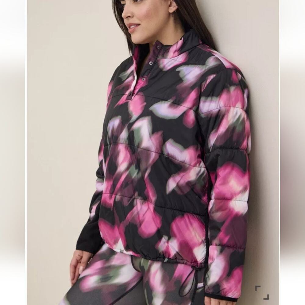 Torrid Happy Camper Colorful Pink & Black pull over puffy jacket Size Medium
